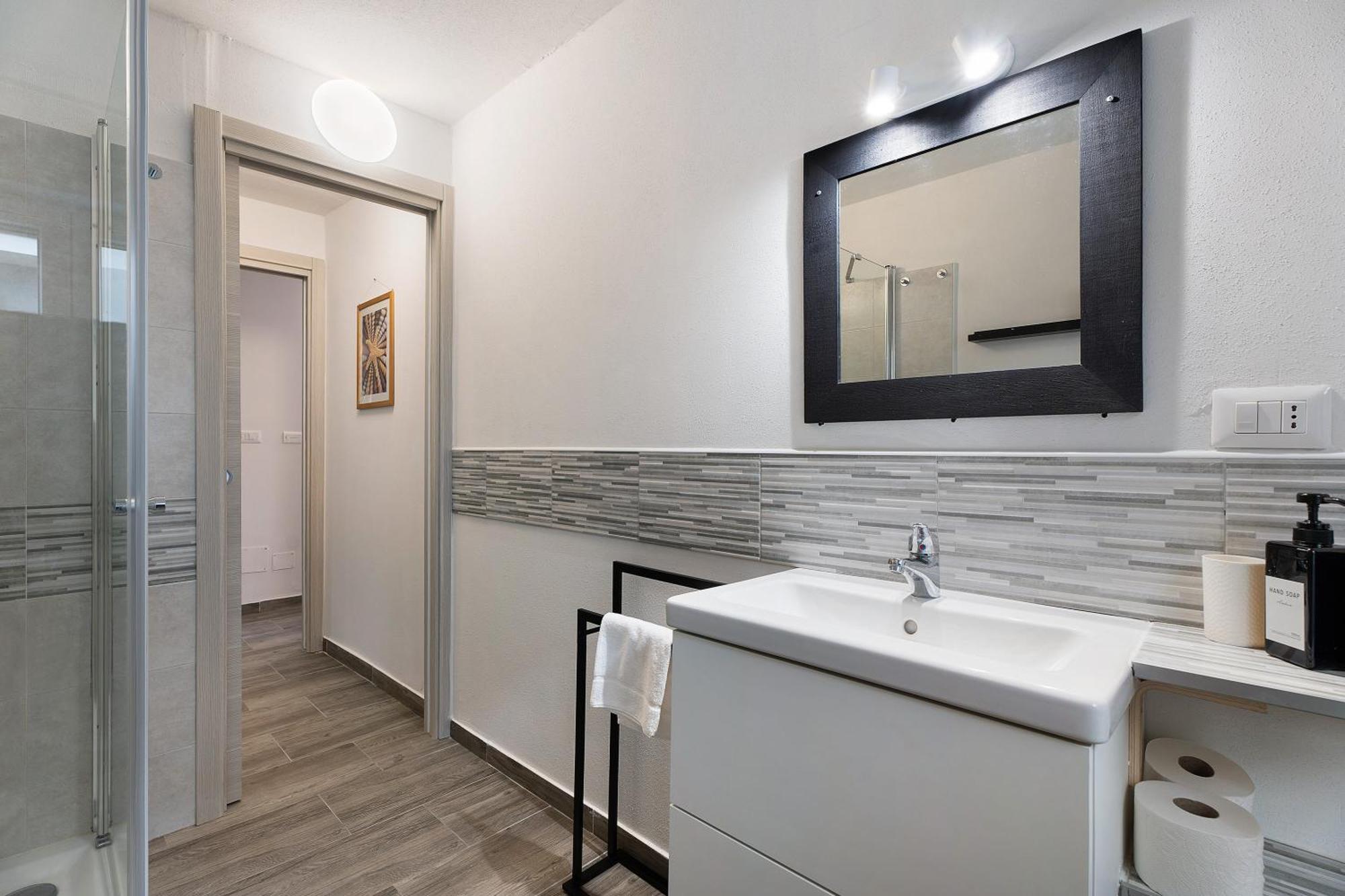Sweet Home Apartments Bambu Арона Екстер'єр фото